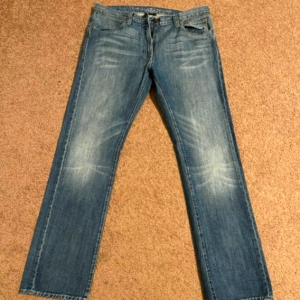 LEVI'S JEANS